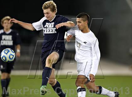 Thumbnail 2 in Pine Creek vs. Rock Canyon (CHSAA 5A Final) photogallery.