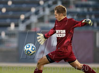 Thumbnail 3 in Pine Creek vs. Rock Canyon (CHSAA 5A Final) photogallery.