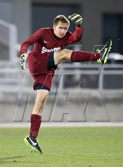 Thumbnail 1 in Pine Creek vs. Rock Canyon (CHSAA 5A Final) photogallery.