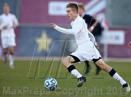 Thumbnail 2 in Pine Creek vs. Rock Canyon (CHSAA 5A Final) photogallery.