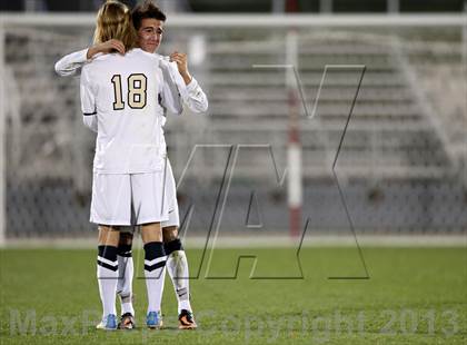 Thumbnail 3 in Pine Creek vs. Rock Canyon (CHSAA 5A Final) photogallery.