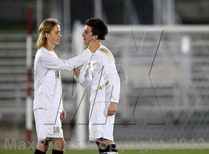Thumbnail 3 in Pine Creek vs. Rock Canyon (CHSAA 5A Final) photogallery.