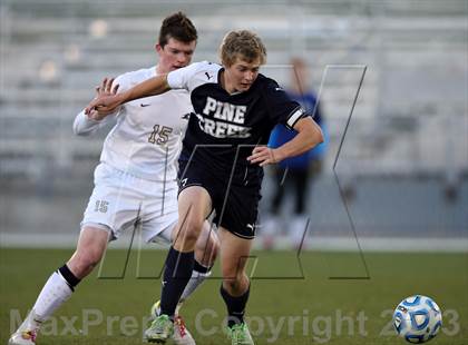 Thumbnail 3 in Pine Creek vs. Rock Canyon (CHSAA 5A Final) photogallery.