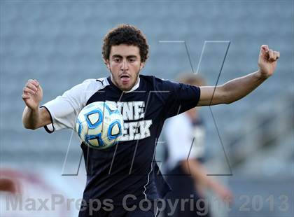 Thumbnail 1 in Pine Creek vs. Rock Canyon (CHSAA 5A Final) photogallery.