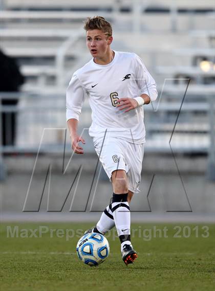 Thumbnail 2 in Pine Creek vs. Rock Canyon (CHSAA 5A Final) photogallery.