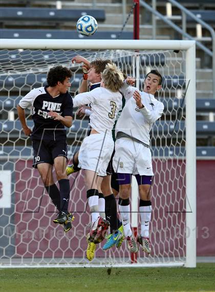 Thumbnail 3 in Pine Creek vs. Rock Canyon (CHSAA 5A Final) photogallery.