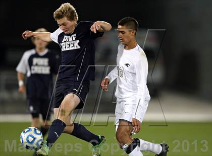 Thumbnail 3 in Pine Creek vs. Rock Canyon (CHSAA 5A Final) photogallery.