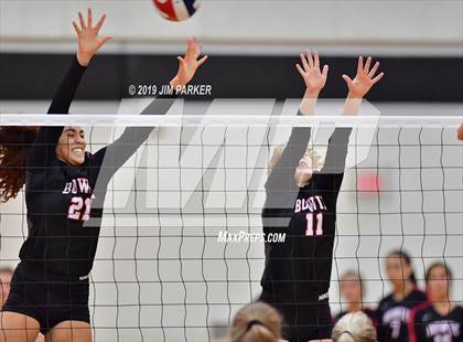 Thumbnail 3 in Bowie @ Vandegrift  photogallery.