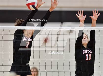 Thumbnail 3 in Bowie @ Vandegrift  photogallery.