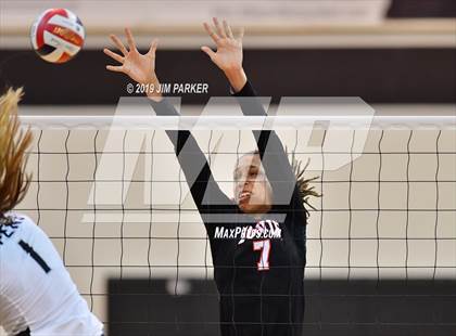 Thumbnail 3 in Bowie @ Vandegrift  photogallery.