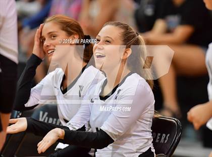 Thumbnail 1 in Bowie @ Vandegrift  photogallery.