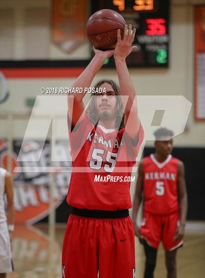 Thumbnail 1 in Kerman vs. Fresno photogallery.
