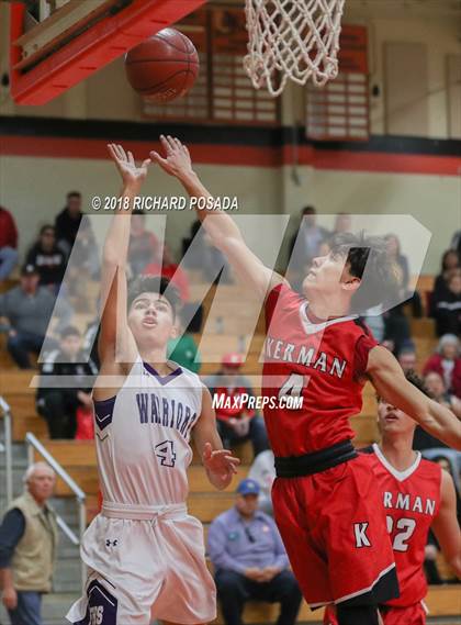 Thumbnail 3 in Kerman vs. Fresno photogallery.