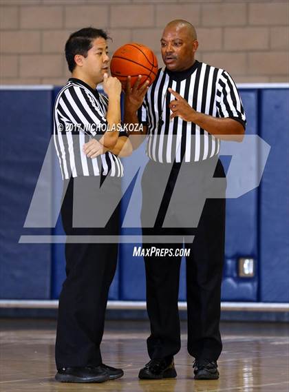 Thumbnail 1 in Redondo Union vs. Millikan (MLK Day Showdown) photogallery.