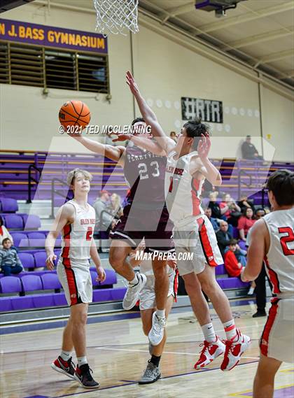 Thumbnail 1 in Glen Rose vs Perryville (Fountain Lake Christmas Classsic) photogallery.
