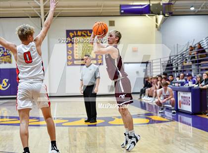 Thumbnail 1 in Glen Rose vs Perryville (Fountain Lake Christmas Classsic) photogallery.