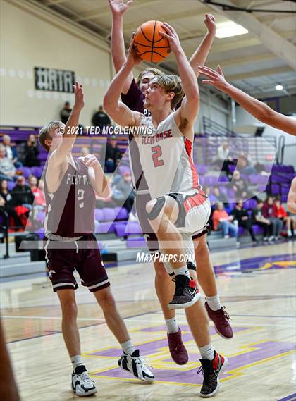 Thumbnail 1 in Glen Rose vs Perryville (Fountain Lake Christmas Classsic) photogallery.