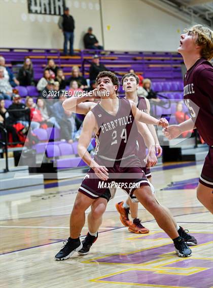 Thumbnail 3 in Glen Rose vs Perryville (Fountain Lake Christmas Classsic) photogallery.