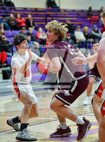 Thumbnail 3 in Glen Rose vs Perryville (Fountain Lake Christmas Classsic) photogallery.