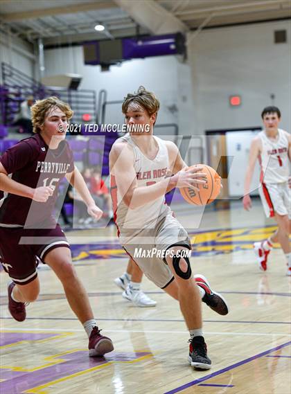 Thumbnail 3 in Glen Rose vs Perryville (Fountain Lake Christmas Classsic) photogallery.