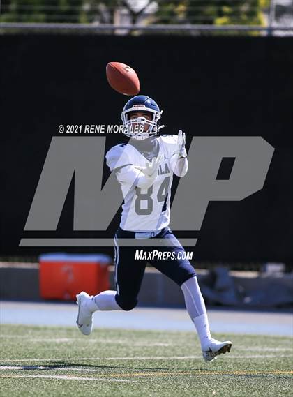 Thumbnail 3 in Notre Dame (SO) @ Loyola (Scrimmage) photogallery.