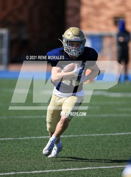 Thumbnail 2 in Notre Dame (SO) @ Loyola (Scrimmage) photogallery.