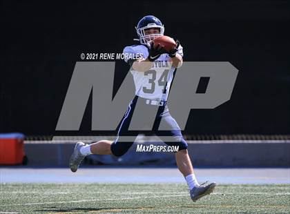 Thumbnail 1 in Notre Dame (SO) @ Loyola (Scrimmage) photogallery.
