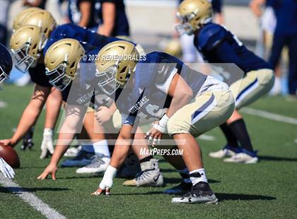 Thumbnail 2 in Notre Dame (SO) @ Loyola (Scrimmage) photogallery.