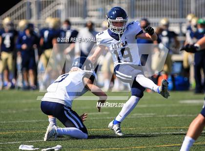 Thumbnail 1 in Notre Dame (SO) @ Loyola (Scrimmage) photogallery.