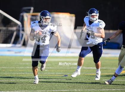 Thumbnail 1 in Notre Dame (SO) @ Loyola (Scrimmage) photogallery.