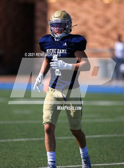 Thumbnail 1 in Notre Dame (SO) @ Loyola (Scrimmage) photogallery.