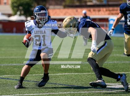 Thumbnail 1 in Notre Dame (SO) @ Loyola (Scrimmage) photogallery.