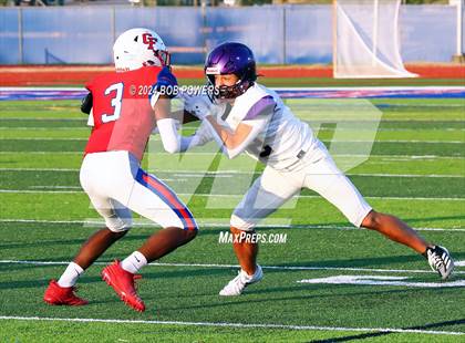 Thumbnail 3 in Lake Braddock @ Gar-Field (Scrimmage) photogallery.
