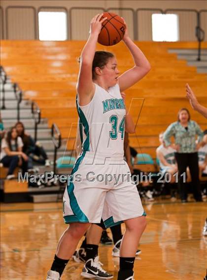 Thumbnail 2 in Pasadena Memorial vs Pearland (McDonald's Texas Invitational) photogallery.