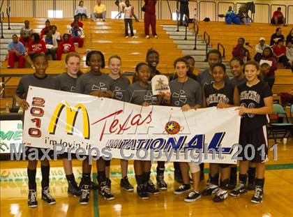 Thumbnail 2 in Pasadena Memorial vs Pearland (McDonald's Texas Invitational) photogallery.