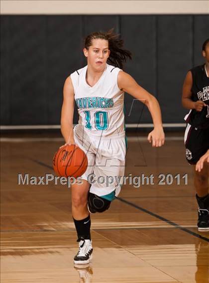 Thumbnail 1 in Pasadena Memorial vs Pearland (McDonald's Texas Invitational) photogallery.