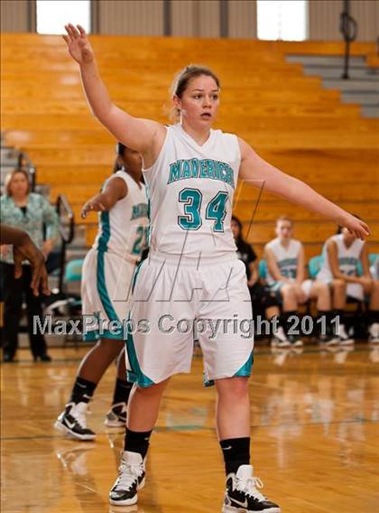 Thumbnail 1 in Pasadena Memorial vs Pearland (McDonald's Texas Invitational) photogallery.