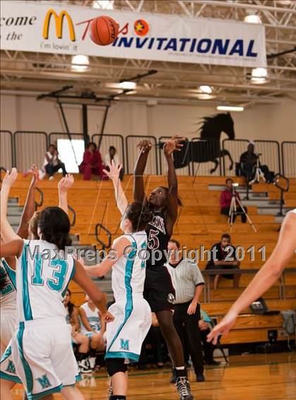 Thumbnail 1 in Pasadena Memorial vs Pearland (McDonald's Texas Invitational) photogallery.