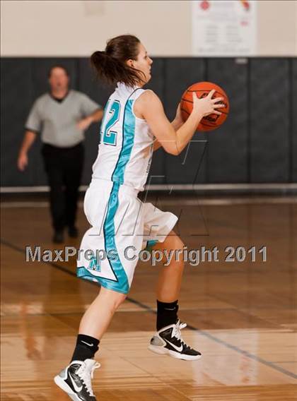Thumbnail 3 in Pasadena Memorial vs Pearland (McDonald's Texas Invitational) photogallery.