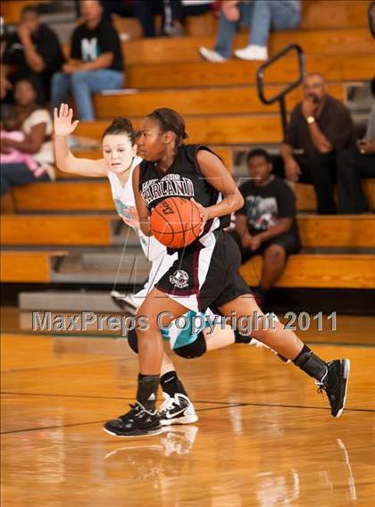 Thumbnail 1 in Pasadena Memorial vs Pearland (McDonald's Texas Invitational) photogallery.