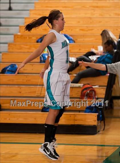 Thumbnail 3 in Pasadena Memorial vs Pearland (McDonald's Texas Invitational) photogallery.
