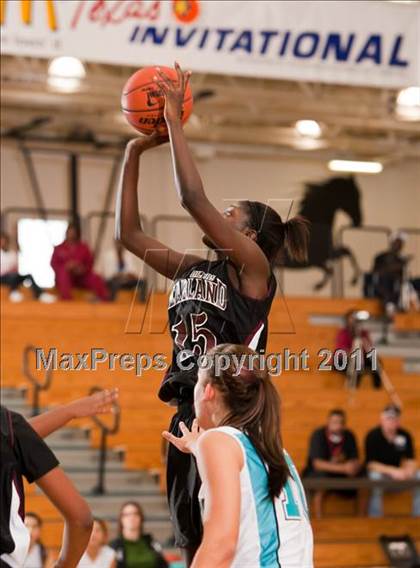 Thumbnail 3 in Pasadena Memorial vs Pearland (McDonald's Texas Invitational) photogallery.