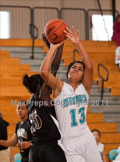 Thumbnail 2 in Pasadena Memorial vs Pearland (McDonald's Texas Invitational) photogallery.