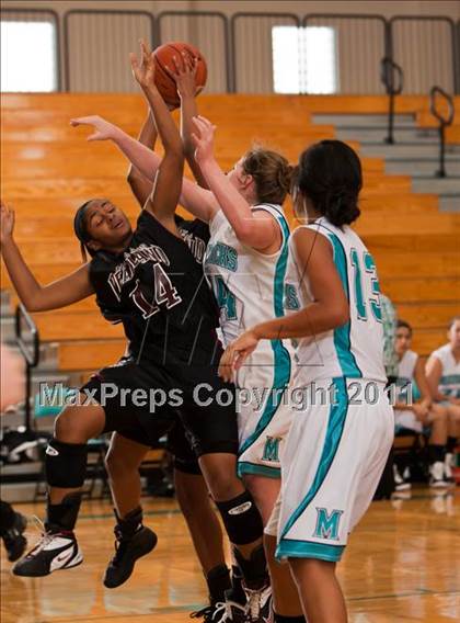 Thumbnail 1 in Pasadena Memorial vs Pearland (McDonald's Texas Invitational) photogallery.
