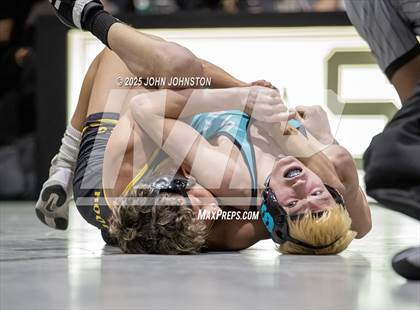 Thumbnail 3 in Sultana vs Santa Fe (CIF SS Division 3 Final) photogallery.