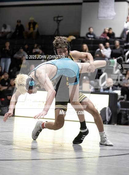 Thumbnail 1 in Sultana vs Santa Fe (CIF SS Division 3 Final) photogallery.