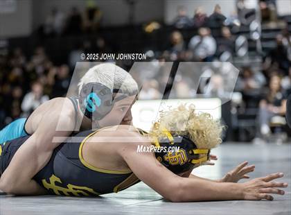 Thumbnail 2 in Sultana vs Santa Fe (CIF SS Division 3 Final) photogallery.