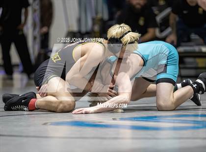 Thumbnail 3 in Sultana vs Santa Fe (CIF SS Division 3 Final) photogallery.