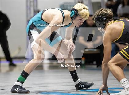 Thumbnail 3 in Sultana vs Santa Fe (CIF SS Division 3 Final) photogallery.