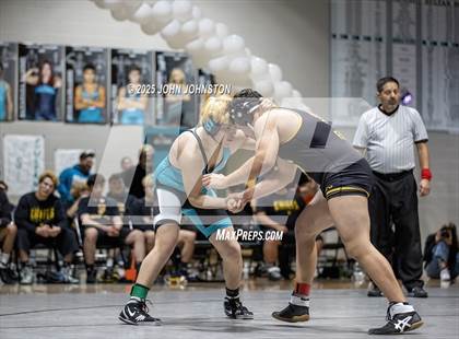 Thumbnail 2 in Sultana vs Santa Fe (CIF SS Division 3 Final) photogallery.